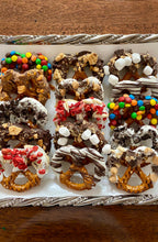 Load image into Gallery viewer, Choc Bark Pretzel Perfection
